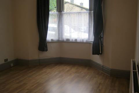 2 bedroom duplex to rent, New Market Street, Buxton SK17