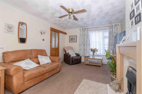 25 Boxgrove, Goring By Sea, Worthing, BN12 6BG