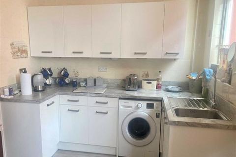 276 Gladstone Road, Barry, CF63 1NH