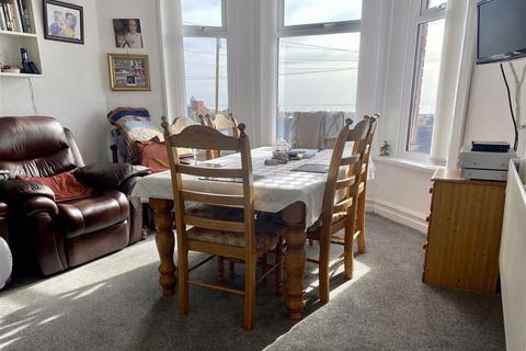 276 Gladstone Road, Barry, CF63 1NH