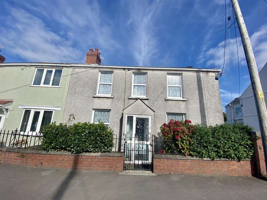 Brynymor Road, Gowerton, Swansea 3 bed end of terrace house £199,995