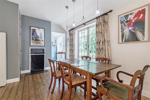 58 Adelaide Square, Bedford, MK40 2RW