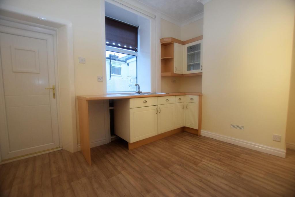 Hufling Lane, Burnley 2 bed terraced house - £525 pcm (£121 pw)