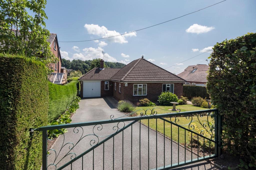 Old Coach Road, Kelsall 3 bed detached bungalow £375,000