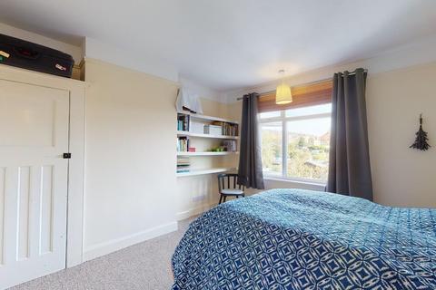 10 Dolphins Road, Folkestone, CT19 5PL