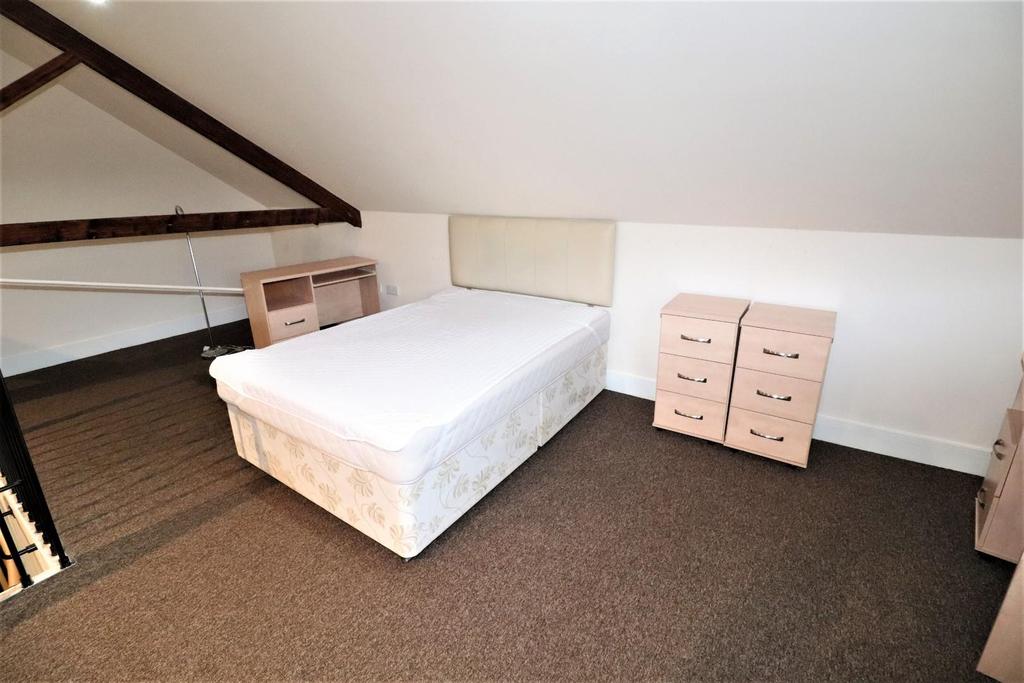 10 - Bedroom 3.JPG