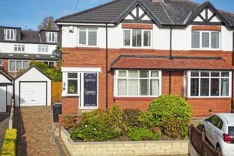 7 Airedale Grove, Horsforth, Leeds, LS18 5EF