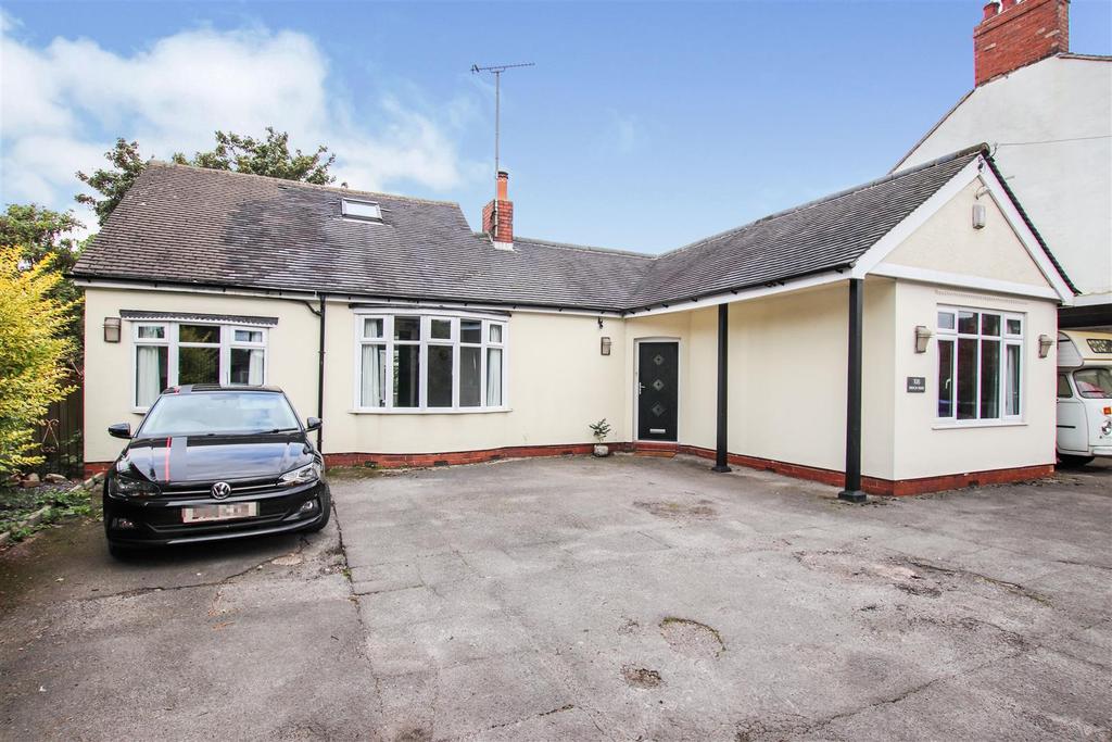 Sparrow Terrace, Porthill, Newcastle 3 bed detached bungalow £274,950
