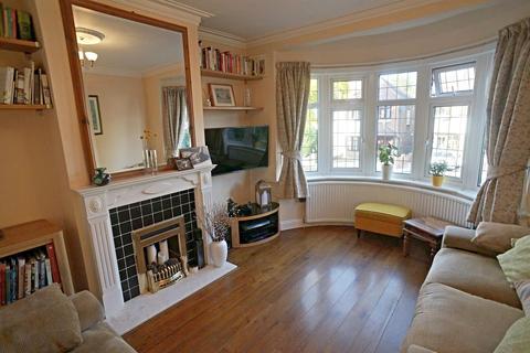 29 Brindwood Road, London, E4 8BD