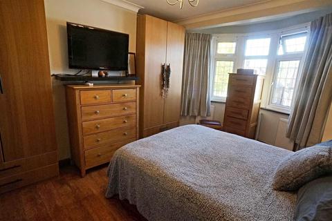 29 Brindwood Road, London, E4 8BD
