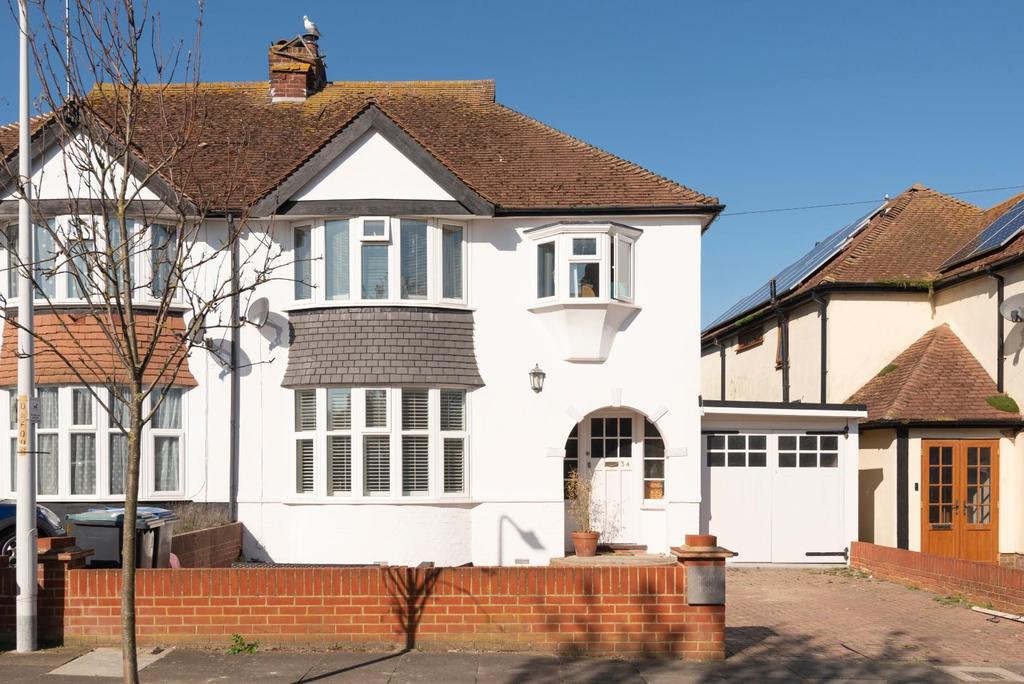 Dalmeny Avenue, Margate 3 bed semidetached house £425,000