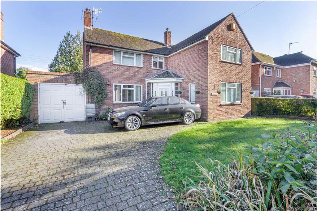 Hall Green, Malvern 3 bed detached house £475,000