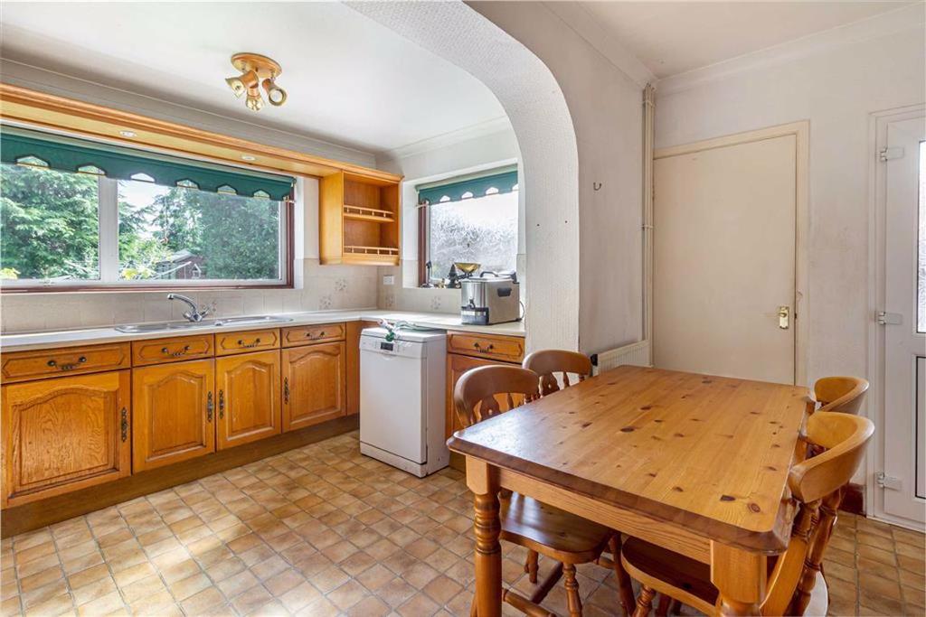 Hall Green, Malvern 3 bed detached house £475,000