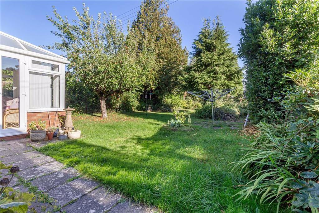 Hall Green, Malvern 3 bed detached house £475,000