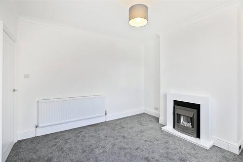 146 Agbrigg Road, Wakefield, WF1 5BL