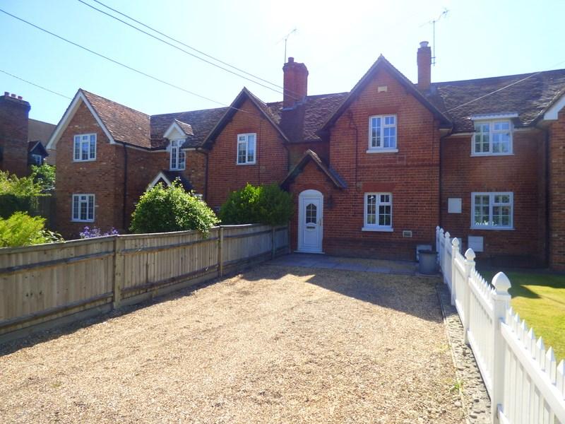 King Street Lane Winnersh Wokingham Rg41 2 Bed Cottage £995 Pcm £