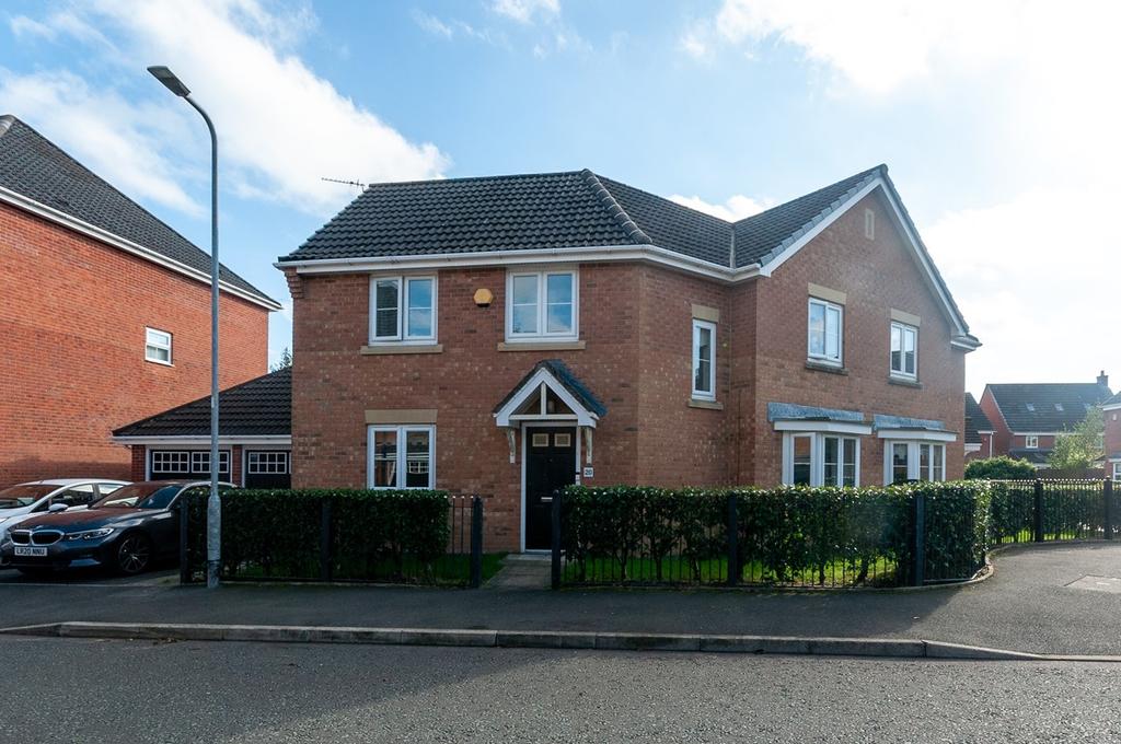 Womack Gardens, St Helens, WA9 3 bed semidetached house £199,950