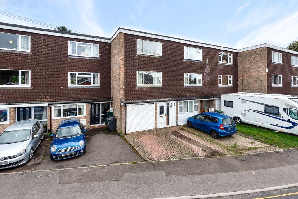 Old Newtown Road, Newbury RG14 7DP 3 bed townhouse £325,000