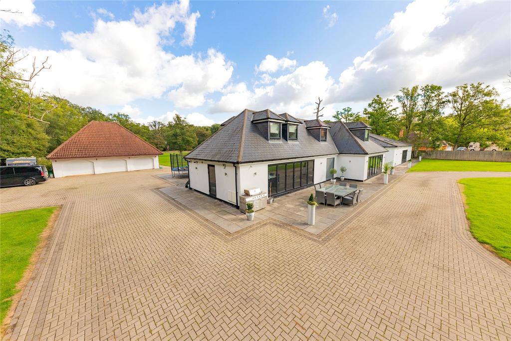 Dunt Lane, Hurst, Reading, Berkshire... 6 bed detached house £2,600,000