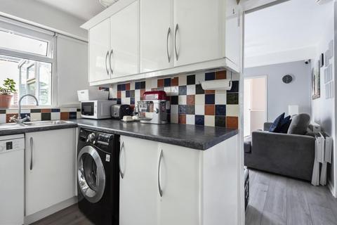 80a Thamesmead, Walton-on-thames, KT12 2SJ