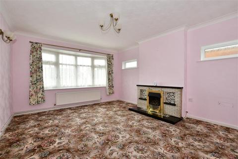 2 bedroom semi-detached bungalow for sale - Windsor Gardens, Wickford, Essex