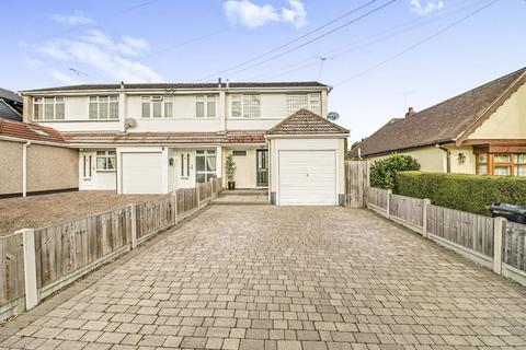 62 Clifton Road, Rochford, SS4 3HJ
