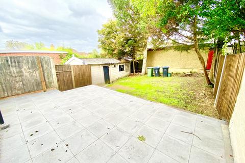 9 Fairfields Close, London, NW9 0PH