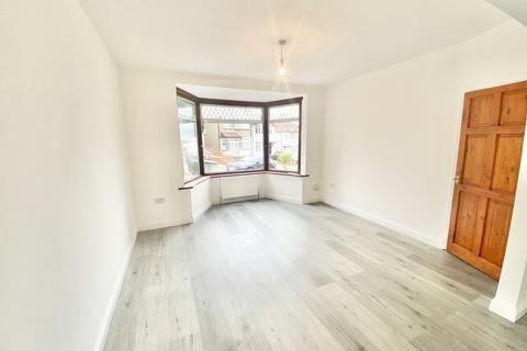 9 Fairfields Close, London, NW9 0PH