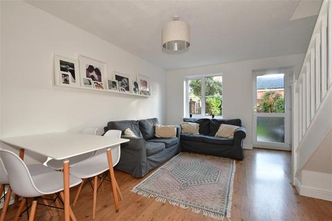 19 Chelmsford Close, Sutton, SM2 5BG