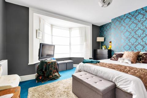 40 Akerman Road, London, SW9 6SN
