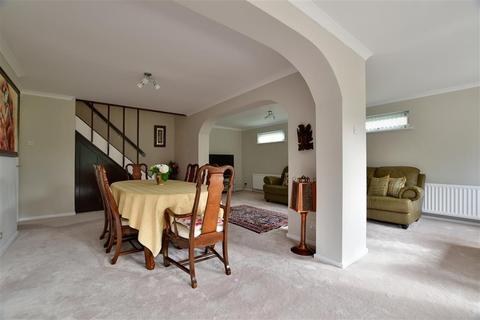 6 The Spinney, Crawley, RH11 8PH