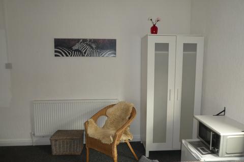 Studio to rent, Edgwick Road, Coventry, CV6