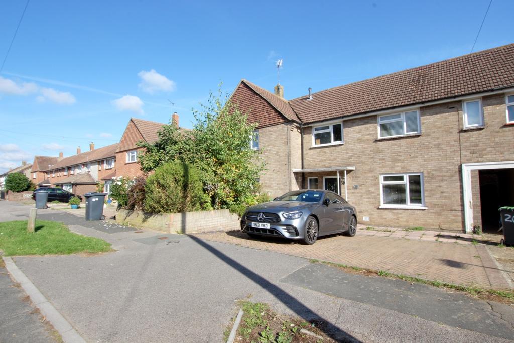 Mitchell Road Bedhampton UNFURNISHED 3 bed terraced house £1,300 pcm (£300 pw)