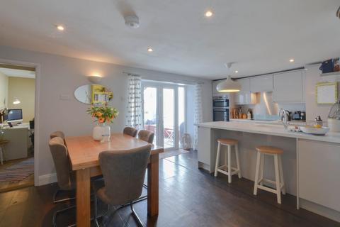51 Newtown, Trowbridge, BA14 0BD