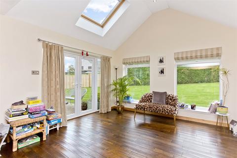 4 Athollbank Drive, Perth, PH1 1NG