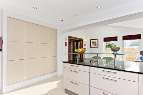 4 Athollbank Drive, Perth, PH1 1NG