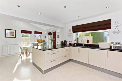 4 Athollbank Drive, Perth, PH1 1NG