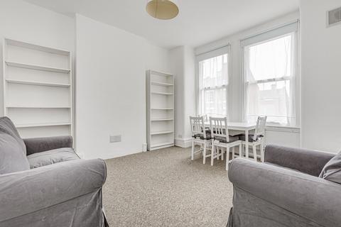 2 bedroom flat to rent, Theatre Street, London