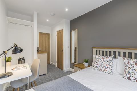 6 bedroom house to rent - Victoria Road, Leeds LS6