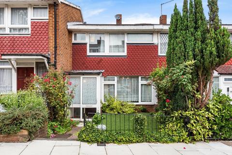 11 Windsor Close, London, SE27 9LU