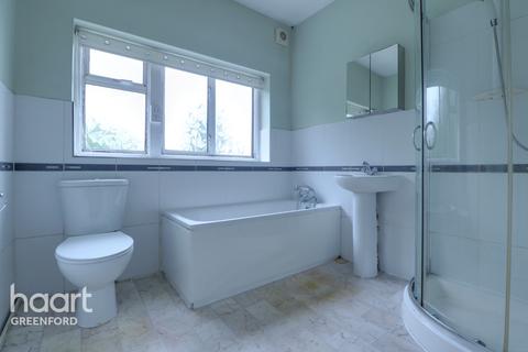 153 Costons Lane, Greenford, UB6 9AD