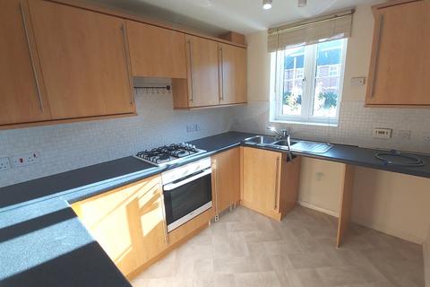 3 bedroom end of terrace house to rent, Hardwicke Close, Grantham, NG31