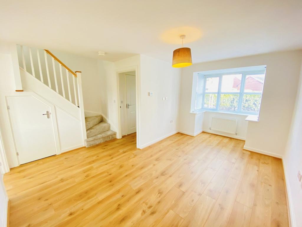 Harrow Drive, Heaton Moor, Stockport, SK4 3 bed semidetached house £