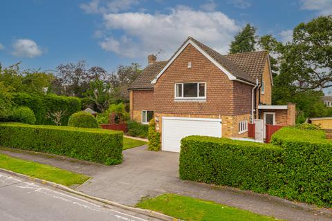 1 Fife Way, Bookham, Leatherhead, KT23 3PH