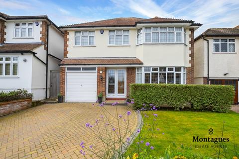 27 Harewood Hill, Theydon Bois, Epping, CM16 7EA