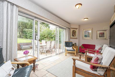 27 Harewood Hill, Theydon Bois, Epping, CM16 7EA