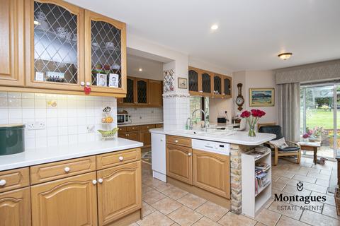 27 Harewood Hill, Theydon Bois, Epping, CM16 7EA