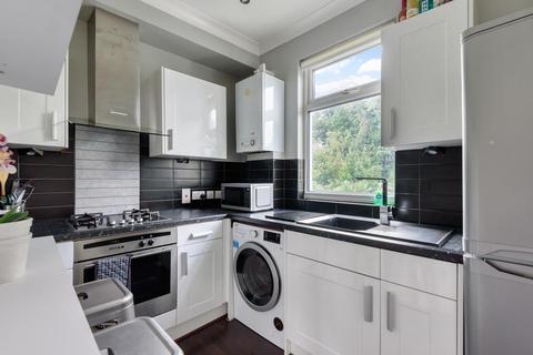 44c Selby Road, London, SE20 8ST