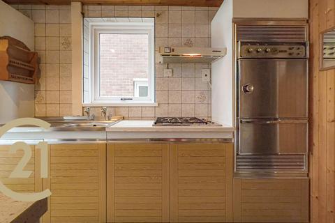 49 Barkby Road, Sheffield, S9 1JX