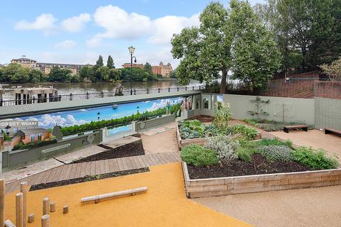 153 Rainville Road, London, W6 9HN